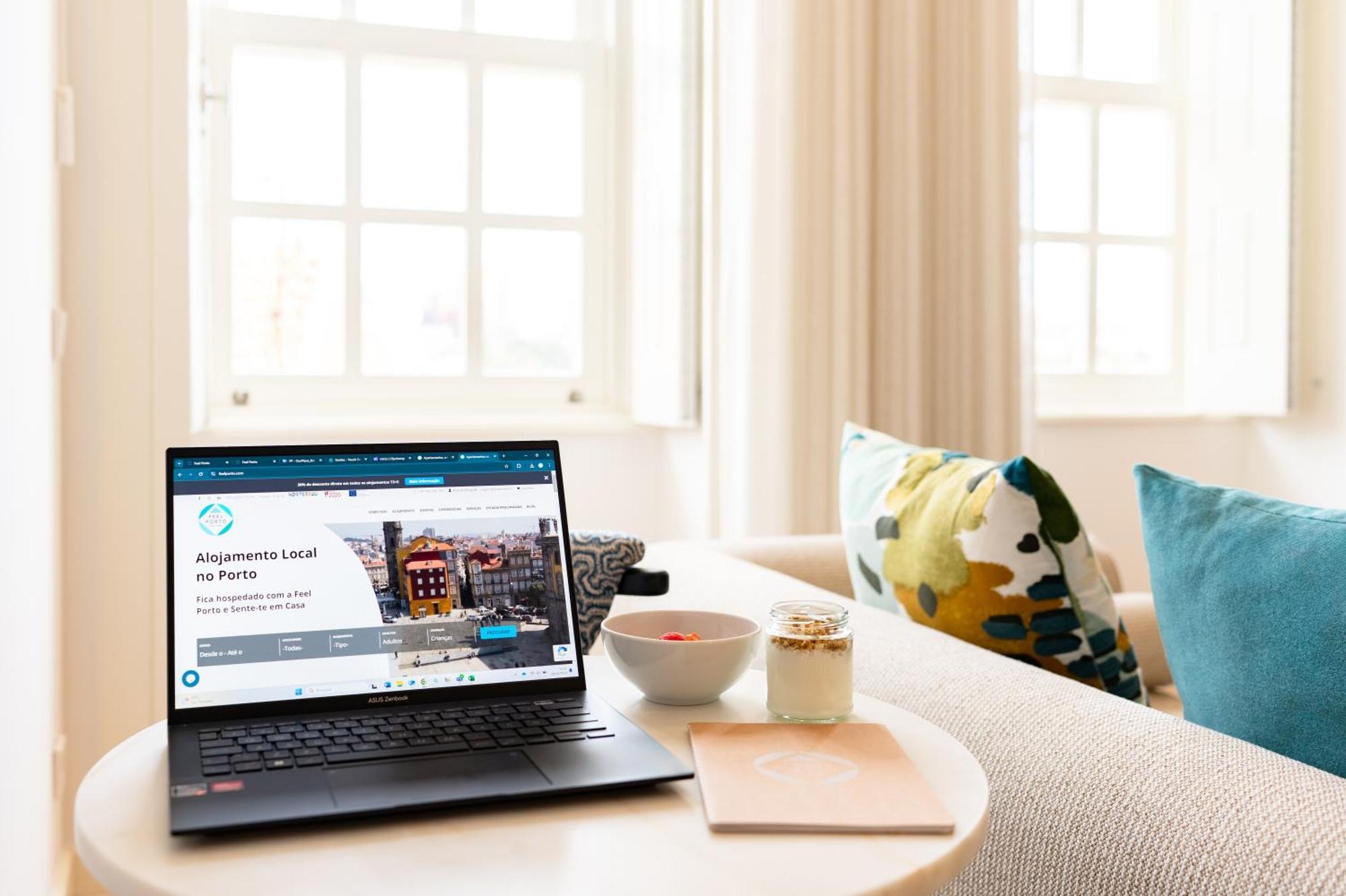 Feel Porto Clerigos Charm Flats Apartment ภายนอก รูปภาพ